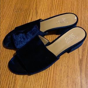 Women’s navy blue velour slides